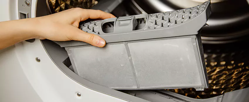 Signs Of A Clogged Dryer Lint Trap in Sahuarita, Arizona